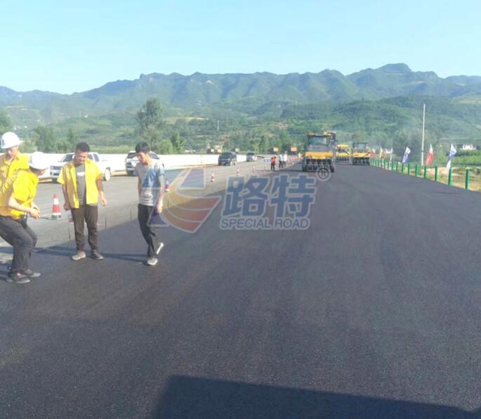 抗車轍劑的應(yīng)用領(lǐng)域及抗車轍劑的使用方法！